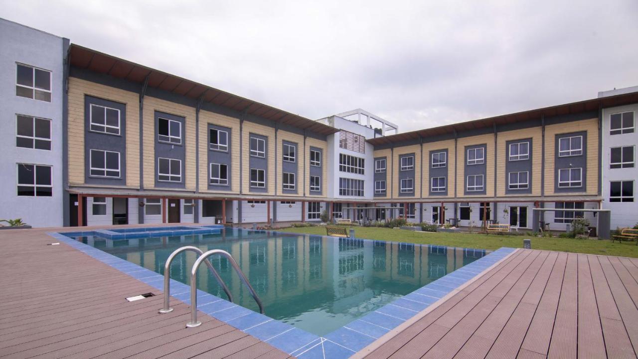 Eseriani The Resort ไนวาชา ภายนอก รูปภาพ
