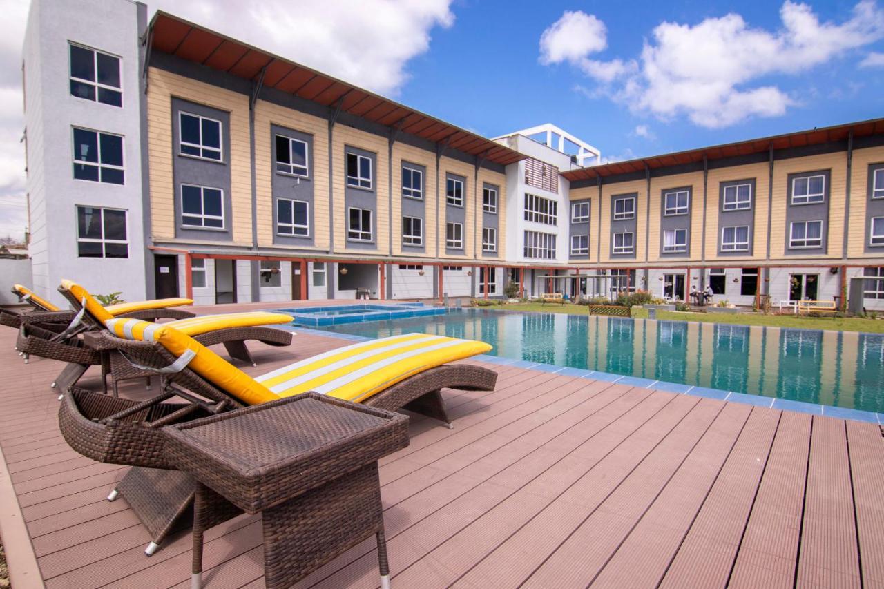Eseriani The Resort ไนวาชา ภายนอก รูปภาพ